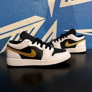 Air Jordan 1 Low Gold Swoosh